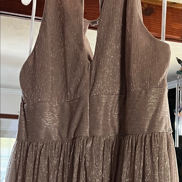 This is a Mother of the Bride dress - Picture 3 of 3